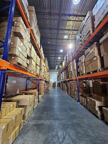 9613 NW 33rd St, Doral, FL 33172