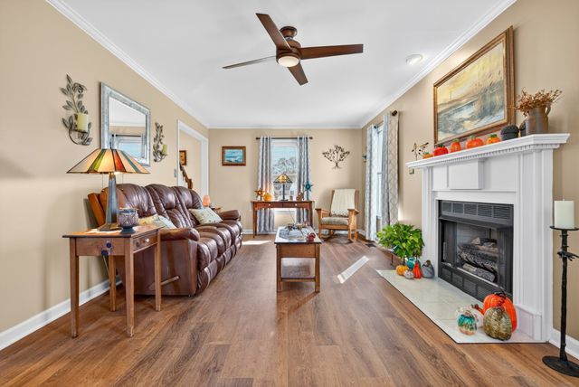 871 S Ridge Trl, Clarksville, TN 37043