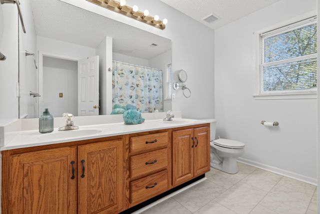 871 S Ridge Trl, Clarksville, TN 37043