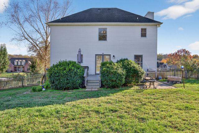 871 S Ridge Trl, Clarksville, TN 37043