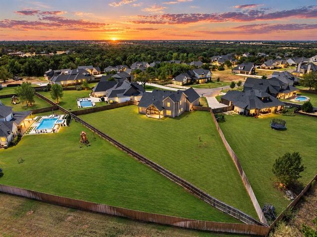 499 Old Farm Road, Edmond, OK 73034
