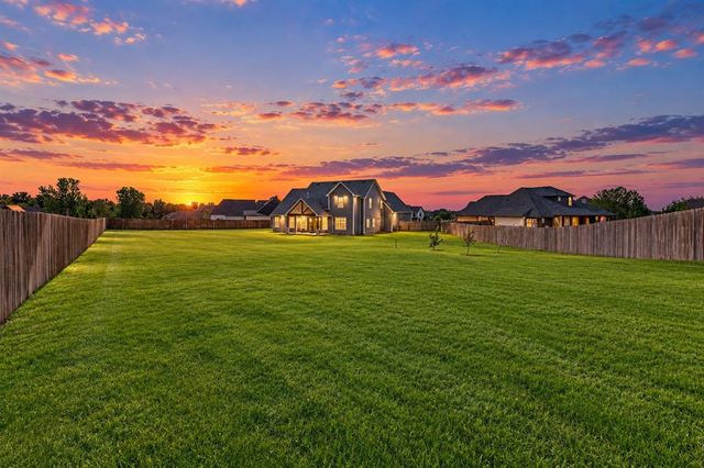 499 Old Farm Road, Edmond, OK 73034