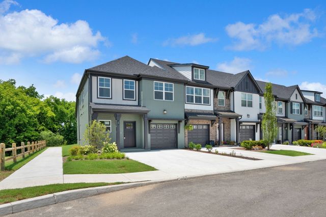 159 Rothwood PVT Drive, Hendersonville, TN 37075