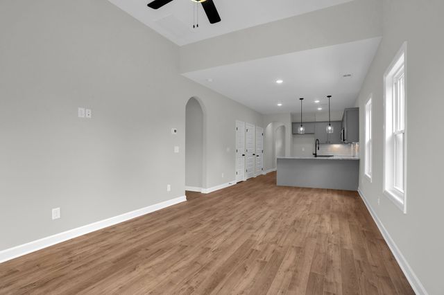 159 Rothwood PVT Drive, Hendersonville, TN 37075