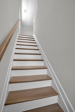 159 Rothwood PVT Drive, Hendersonville, TN 37075