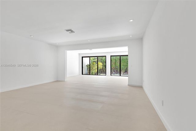 950 Bayamo Ave, Coral Gables, FL 33146