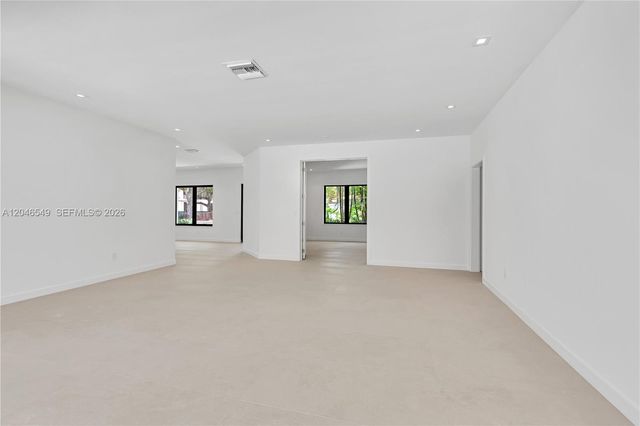 950 Bayamo Ave, Coral Gables, FL 33146