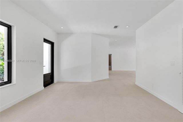 950 Bayamo Ave, Coral Gables, FL 33146