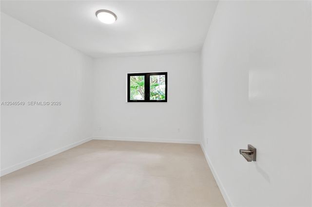 950 Bayamo Ave, Coral Gables, FL 33146