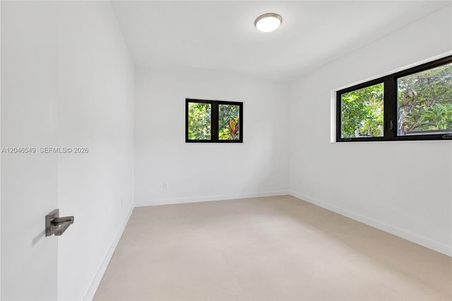 950 Bayamo Ave, Coral Gables, FL 33146