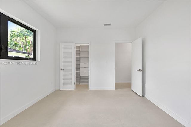 950 Bayamo Ave, Coral Gables, FL 33146