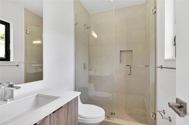 950 Bayamo Ave, Coral Gables, FL 33146