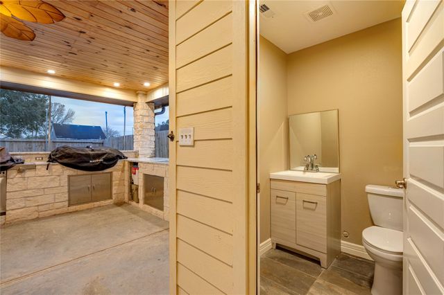 1012 Avenue I, South Houston, TX 77587