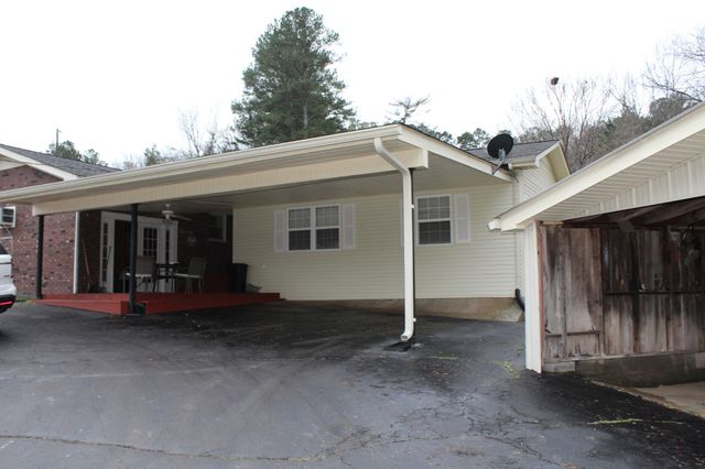 208 Pulley St, Erin, TN 37061