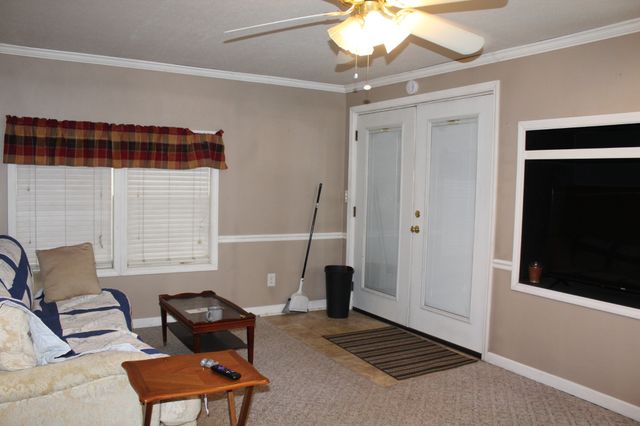 208 Pulley St, Erin, TN 37061