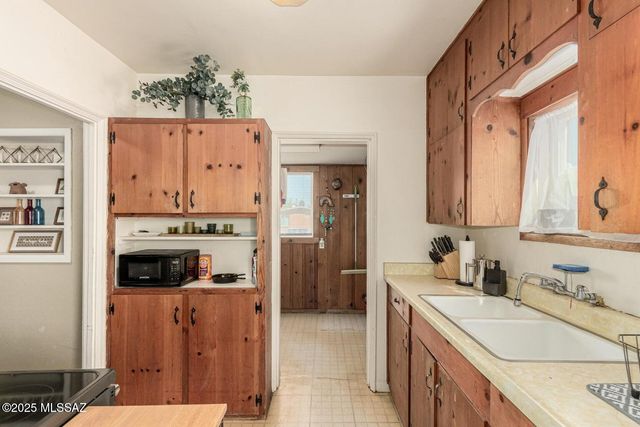 1226 E Elm Street, Tucson, AZ 85719