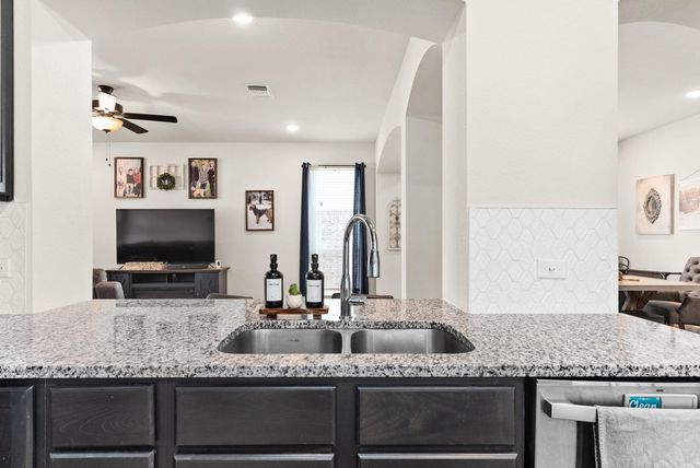 5712 Red Fish CT, Belton, TX 76513