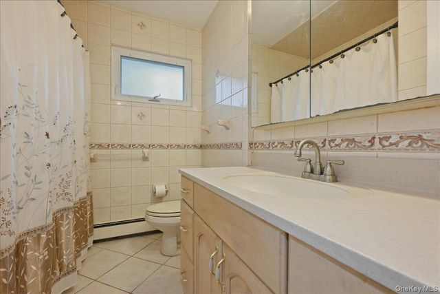 2073 Washington Street, Merrick, NY 11566