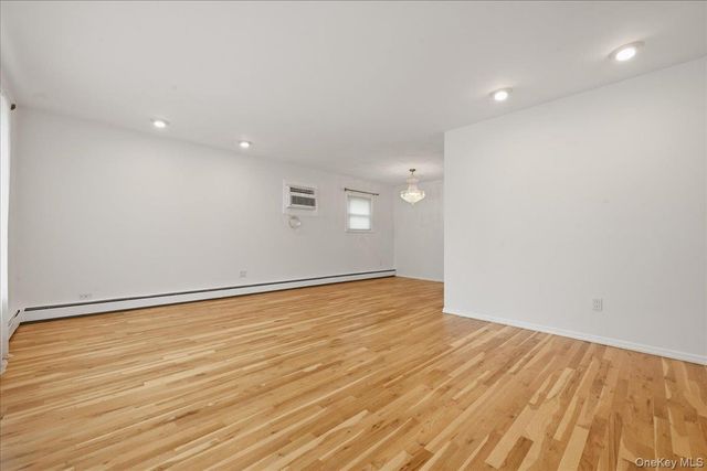 2073 Washington Street, Merrick, NY 11566