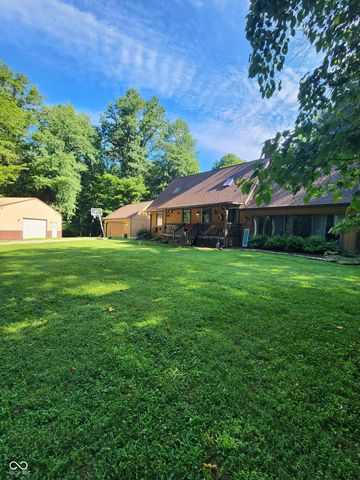 6774 S Becks Grove Road, Freetown, IN 47235