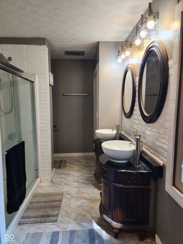 6774 S Becks Grove Road, Freetown, IN 47235