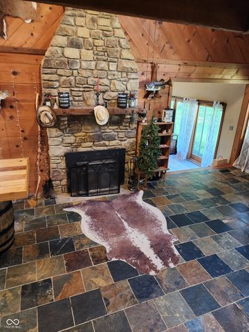 6774 S Becks Grove Road, Freetown, IN 47235