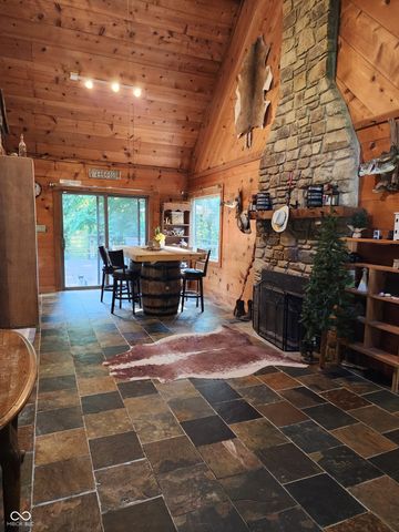 6774 S Becks Grove Road, Freetown, IN 47235