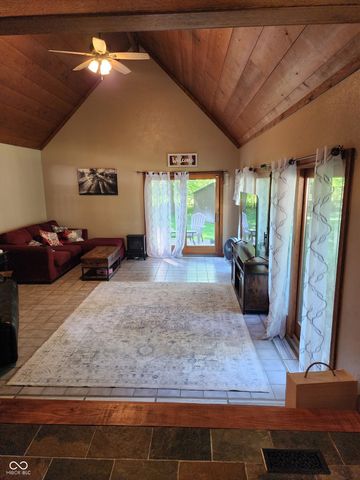 6774 S Becks Grove Road, Freetown, IN 47235