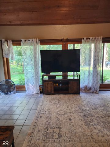 6774 S Becks Grove Road, Freetown, IN 47235