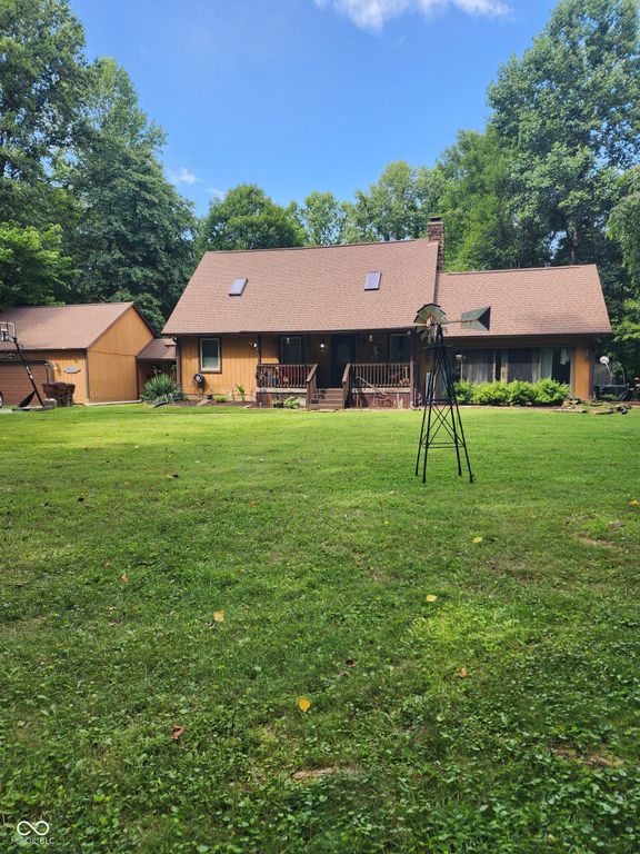 6774 S Becks Grove Road, Freetown, IN 47235
