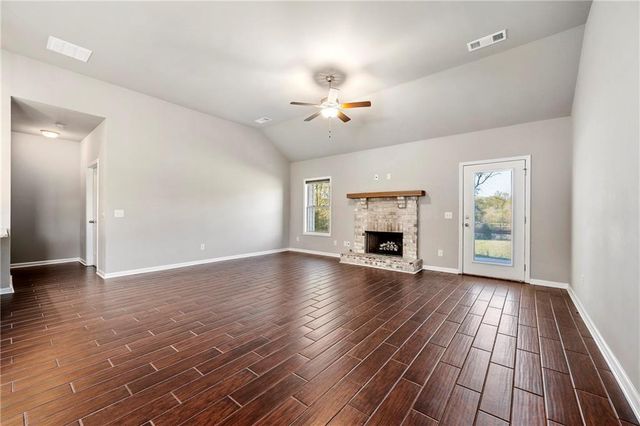 540 Brookside Lane, Hoschton, GA 30548