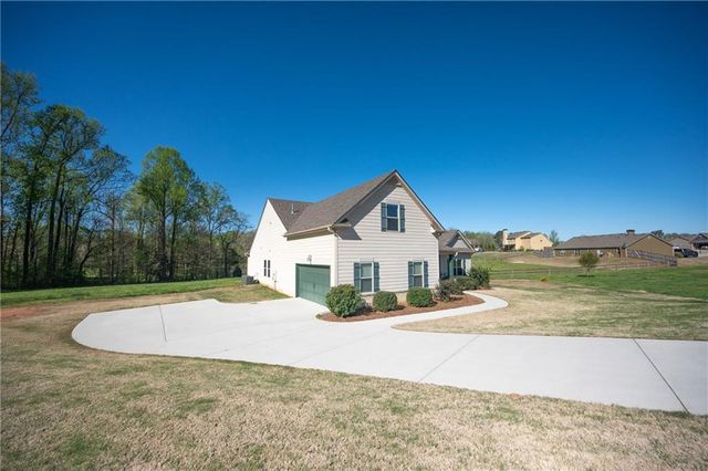 540 Brookside Lane, Hoschton, GA 30548