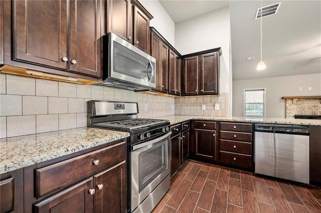 540 Brookside Lane, Hoschton, GA 30548