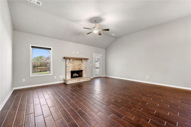 540 Brookside Lane, Hoschton, GA 30548
