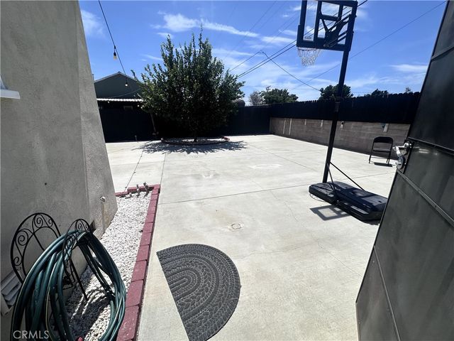 836 N Millard Avenue, Rialto, CA 92376