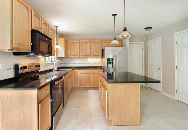 138 Pine Tree Lane, Raynham, MA 02767