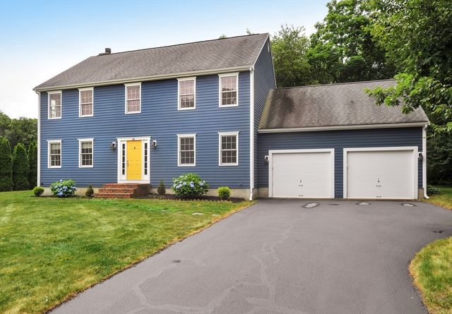 138 Pine Tree Lane, Raynham, MA 02767