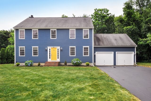 138 Pine Tree Lane, Raynham, MA 02767