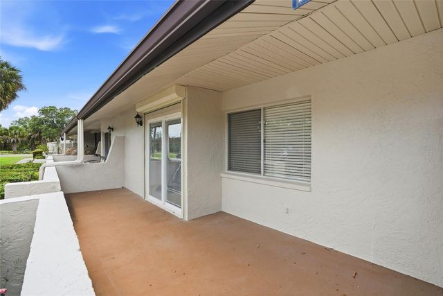 1208 14TH CIRCLE SE, Largo, FL 33771