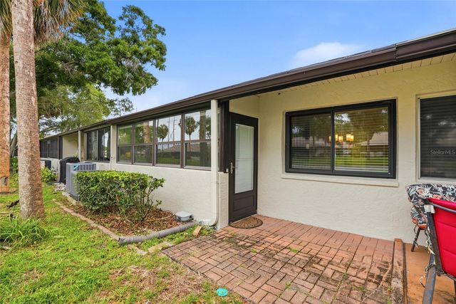 1208 14TH CIRCLE SE, Largo, FL 33771