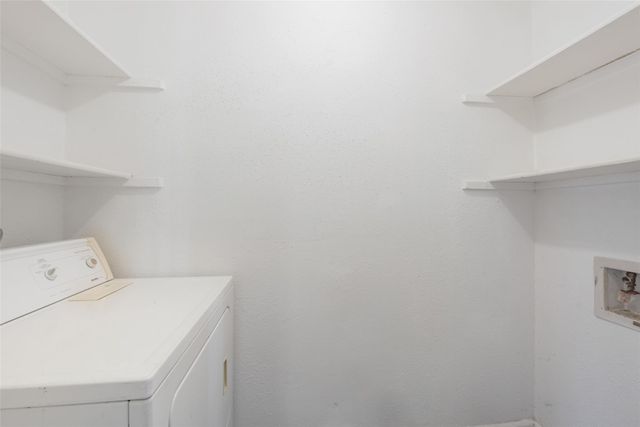 12400 Brookglade Circle 15, Houston, TX 77099