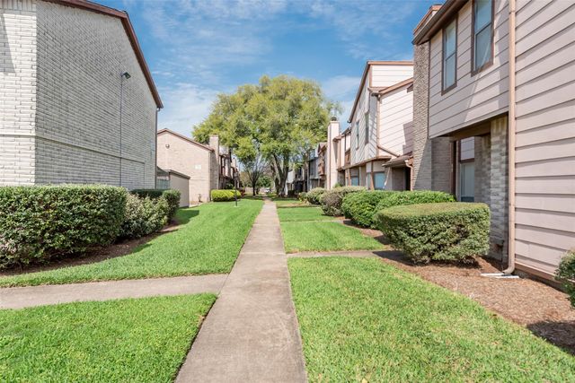 12400 Brookglade Circle 15, Houston, TX 77099