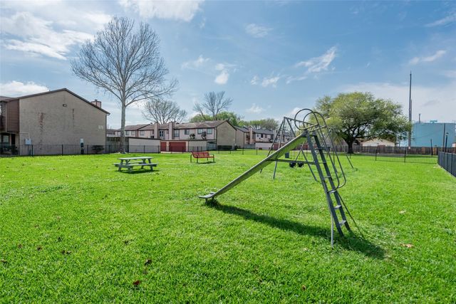 12400 Brookglade Circle 15, Houston, TX 77099