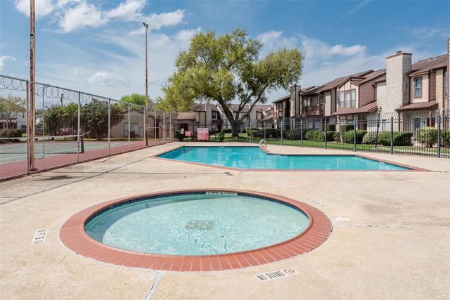 12400 Brookglade Circle 15, Houston, TX 77099