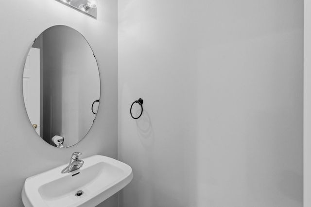 4577 Victor Path 5, Hugo, MN 55038