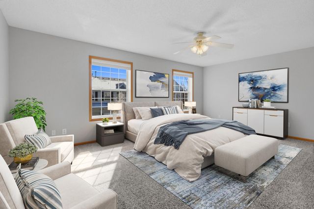 4577 Victor Path 5, Hugo, MN 55038