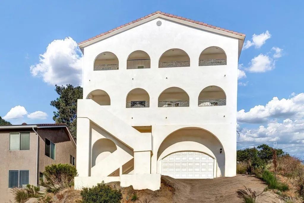 1621 Coronado Ave, Spring Valley, CA 91977