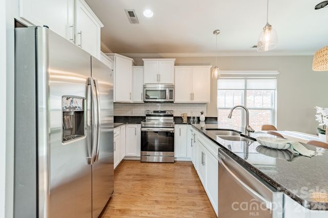 10236 Vanguard Parkway, Huntersville, NC 28078