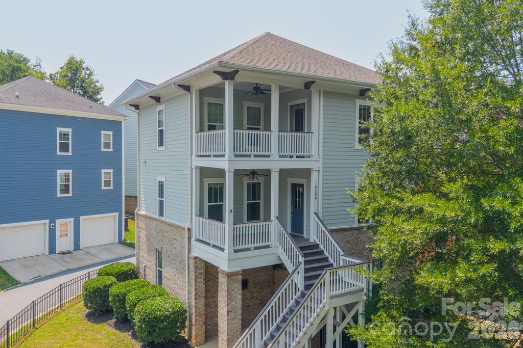 10236 Vanguard Parkway, Huntersville, NC 28078
