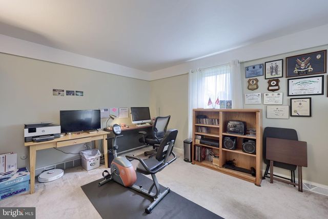 3309 CAROLINE, East Petersburg, PA 17520